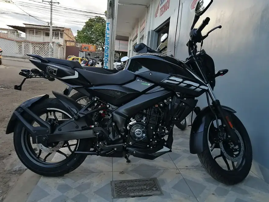 Bajaj Pulsar NS200