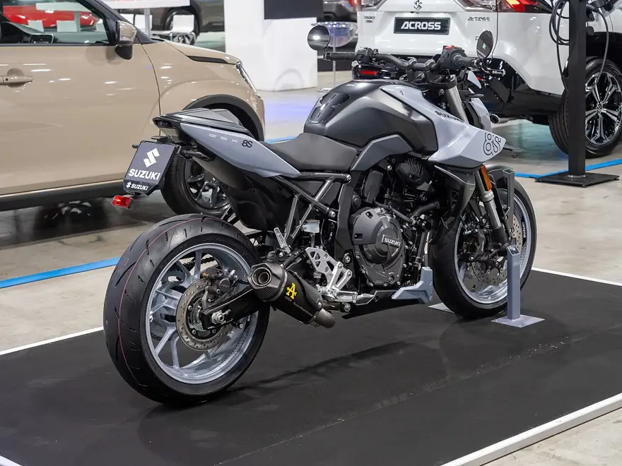 Suzuki GSX-8S